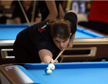 Claudia Kuns an der YALIN 10-Ball WM in Manila 2010